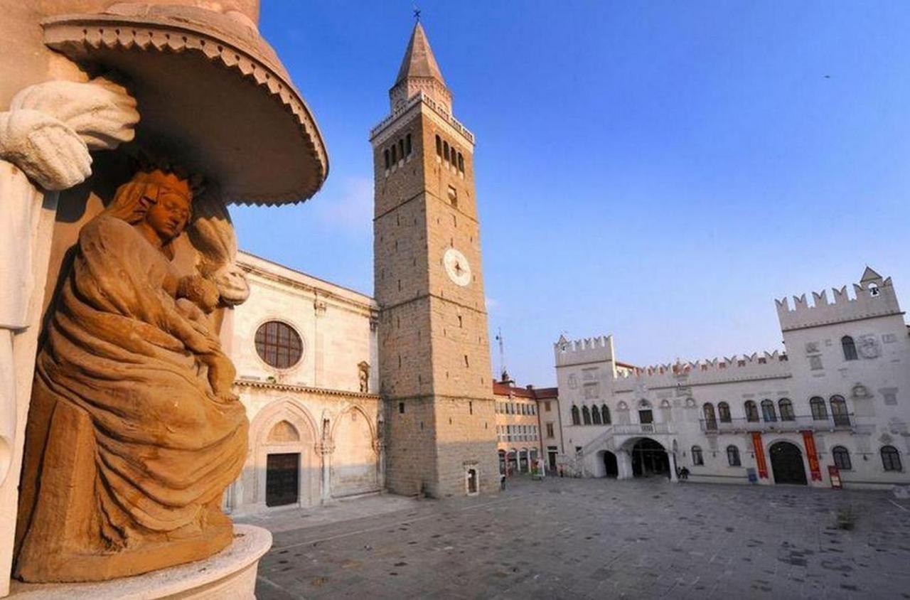 Casa Da Ponte Lägenhet Koper Exteriör bild
